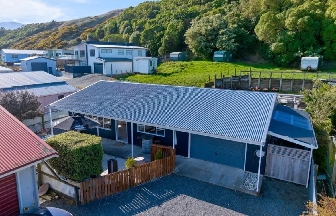 34A Kotare Place, South Bay, Kaikoura - Carousel 1