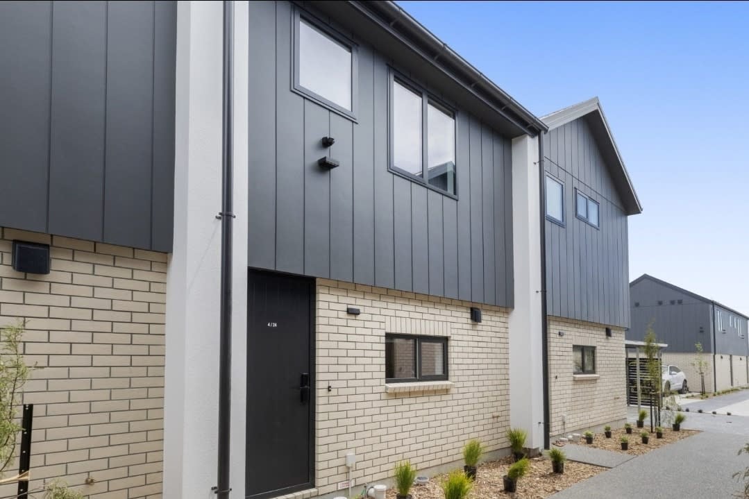 4/24 New Brighton Road, Shirley, Christchurch - Carousel 1