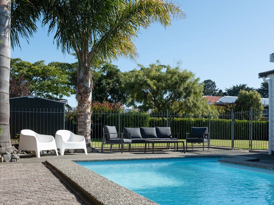 30 Exeter Crescent, Pirimai, Napier - Carousel 1