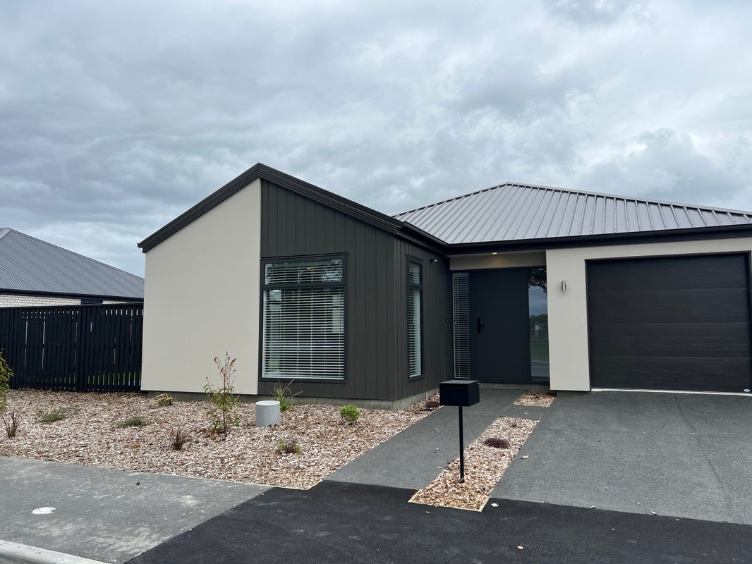 73 Akoranga Place, Hornby, Christchurch - Carousel 1
