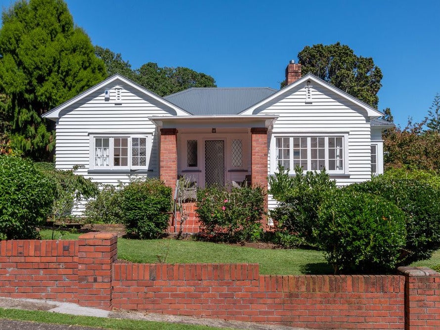 13 Stilwell Road, Mount Albert, Auckland - Carousel 1