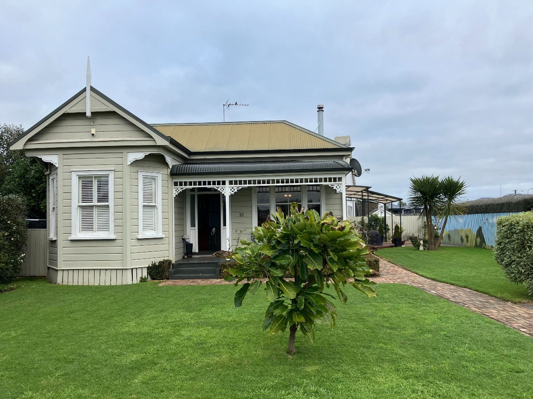 93 Queen Street, Waiuku, Waiuku - Carousel 1