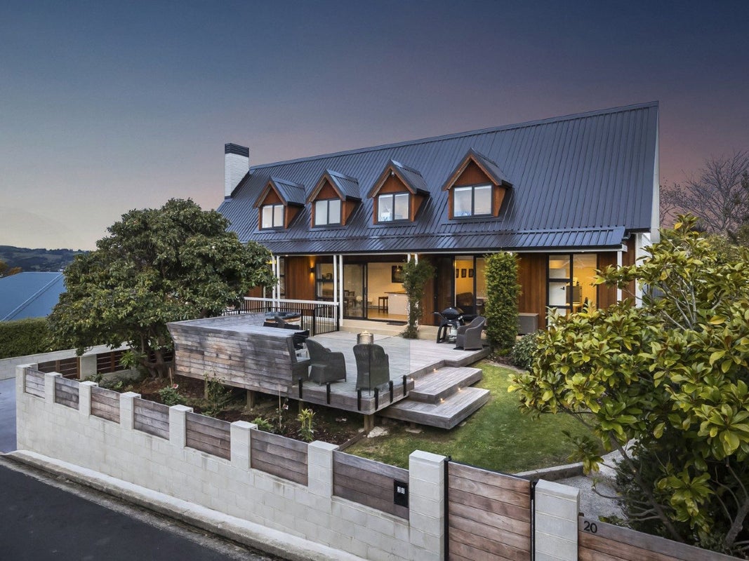 20 Brownville Crescent, Maori Hill, Dunedin - Carousel 1
