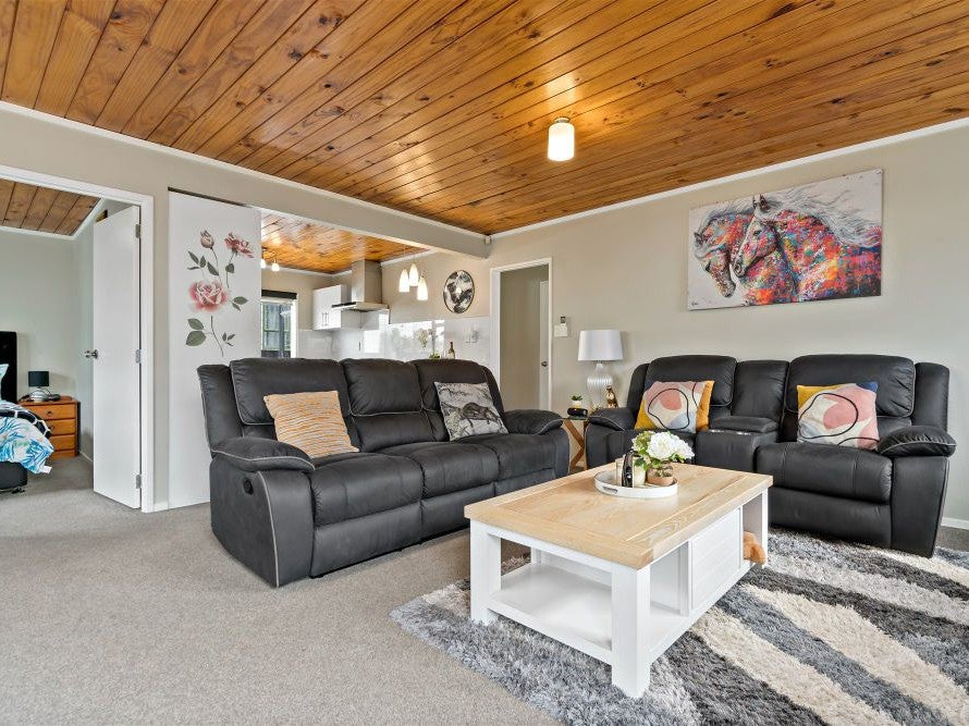 1/277 Porchester Road, Takanini, Auckland - Carousel 1