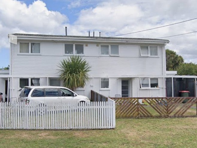 73 Talbot Street, Whanganui East, Whanganui - Carousel 1