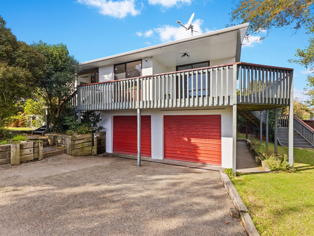 28 Sunningdale Street, Wattle Downs, Auckland - Carousel 1