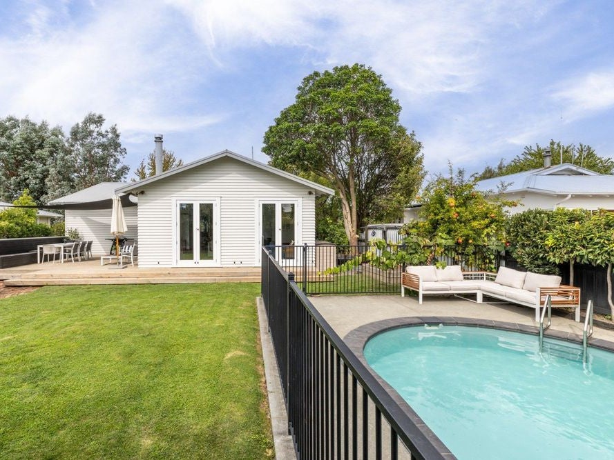 34 Bowling Road, Greenmeadows, Napier - Carousel 1