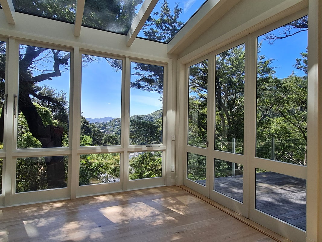 14 Huia Road, Days Bay, Lower Hutt - Carousel 1