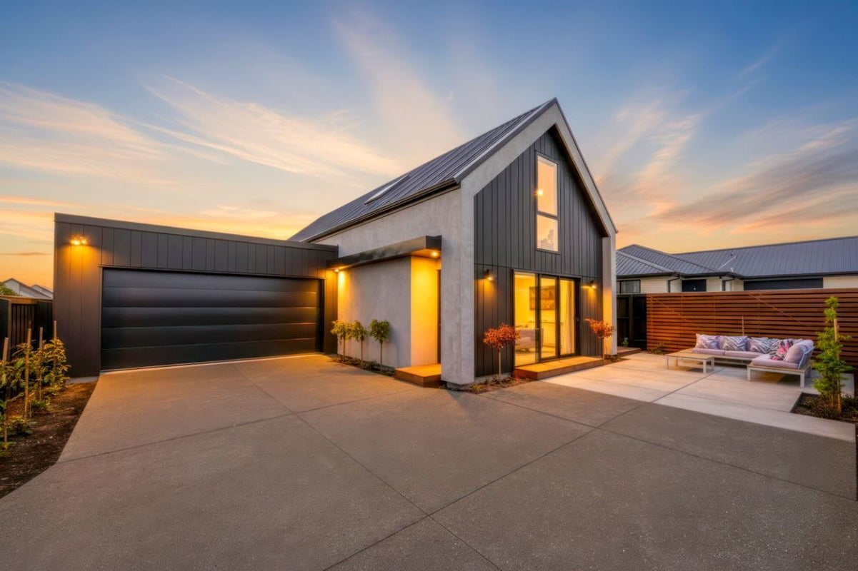 26A Perehia Mews, Marshland, Christchurch - Carousel 1