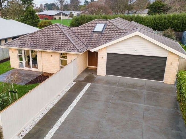 70 McMahon Drive, Aidanfield, Christchurch - Carousel 1