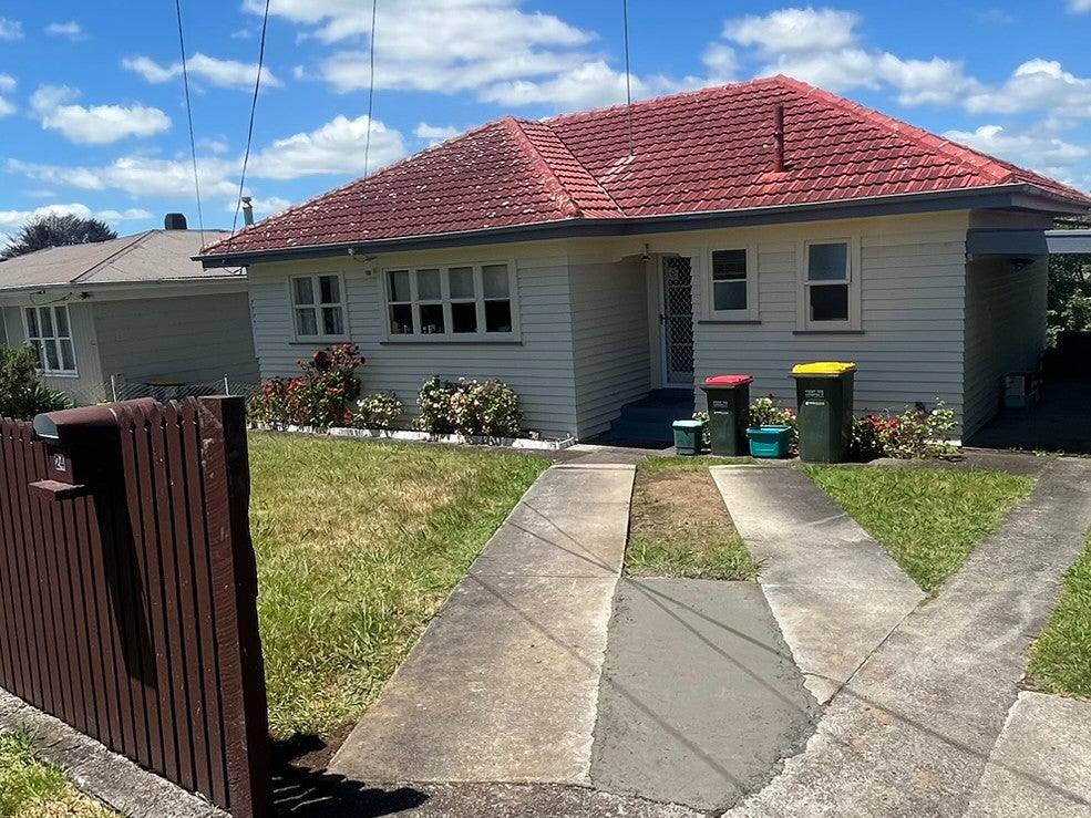 24 Hillcrest Road, Hillcrest, Hamilton - Carousel 1