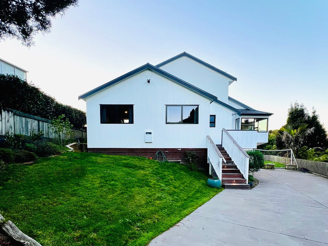 6 Brundon Place, Lynmore, Rotorua - Carousel 1