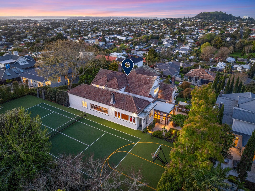 29 Rahiri Road, Mount Eden, Auckland - Carousel 1