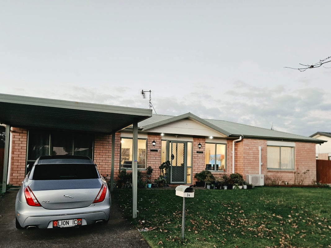 34 Catalina Drive, Melville, Hamilton - Carousel 1
