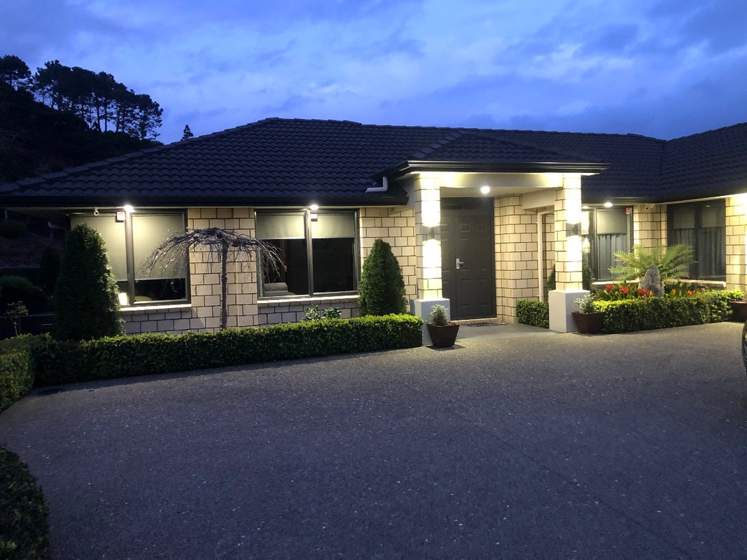 96 Ferry Road, Arkles Bay, Whangaparaoa - Carousel 1