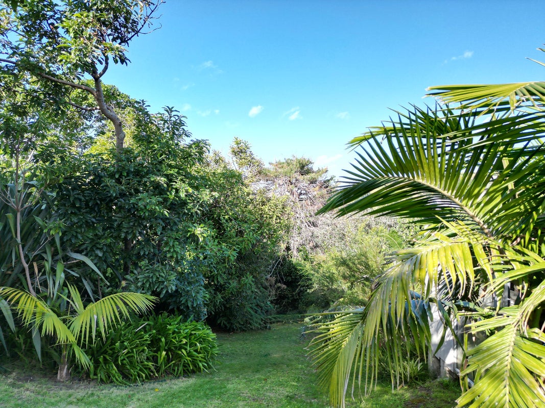 6571 Pouto Road, POUTO - Carousel 1