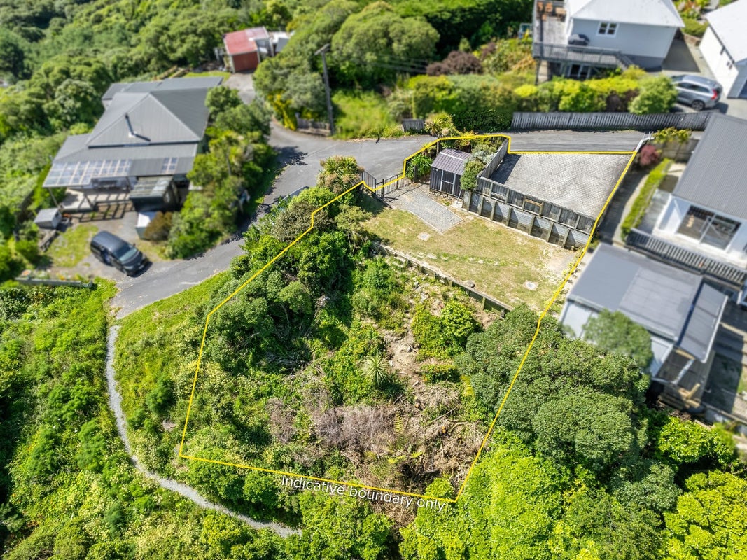 7 Rahui Grove, Korokoro, Lower Hutt - Carousel 1