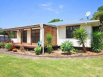 118 Waverley Place, Whangamata