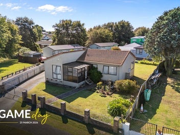 9 Blackgate Place, Weymouth, Auckland