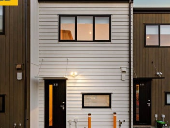 7/35 Garadice Road, Rothesay Bay, Auckland