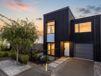8 Alexander French Close, Silverdale, Silverdale