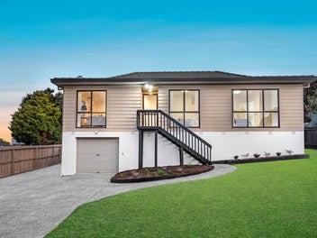 7 Hassan Drive, Massey, Auckland