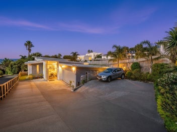 1037 Whangaparaoa Road, Tindalls Beach, Whangaparaoa