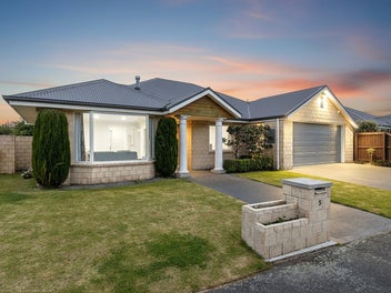 5 Harrys Way, Redwood, Christchurch