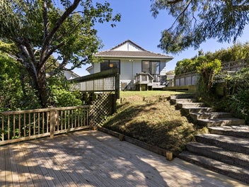 15 Abilene Crescent, Churton Park, Wellington