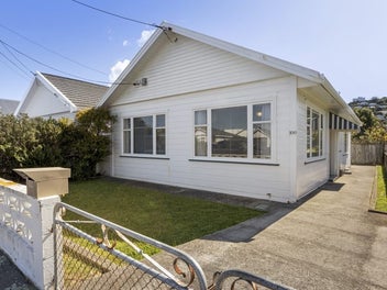 100 Yule Street, Lyall Bay, Wellington