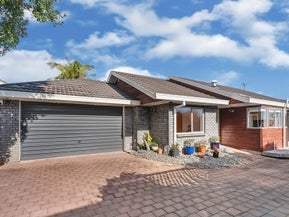 15B Steeple Rise, Pakuranga, Auckland