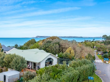 14 Gill Road, Bay View, Napier