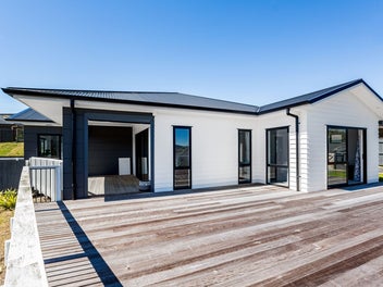 117 John Burke DR, Aotea, PORIRUA