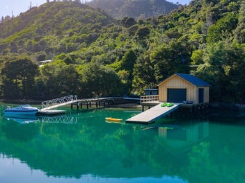 0 Fence Bay, Onahau Bay