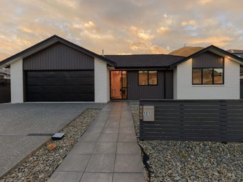 121 Melksham Drive, Churton Park, Wellington
