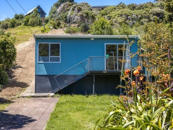 52 Great Barrier Road, Oneroa, Waiheke Island