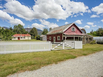 1135 Garston-Athol Highway, ATHOL, Athol