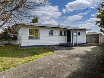 97 Benmore Avenue, Cloverlea, Palmerston North
