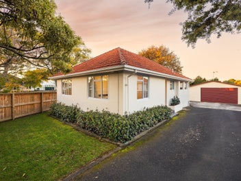 28 Casey Avenue, Fairfield, Hamilton