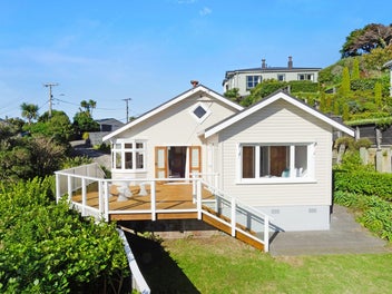 4 Mertoun Terrace, Kelburn, Wellington