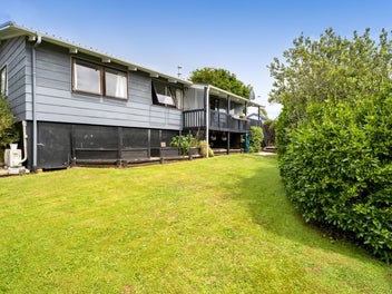 76B Heta Road, Highlands Park, New Plymouth