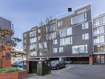 5H/21 Rugby Street, Mount Cook, Wellington