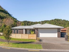 4 Fender Close, Pyes Pa, Tauranga