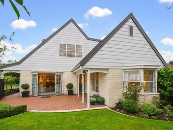 5 Patterson Grove, Waikanae, Waikanae