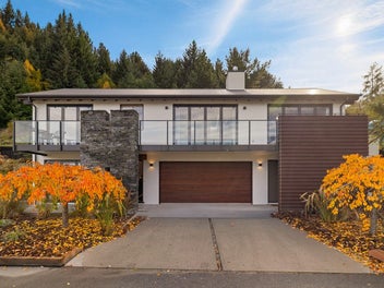 1 Goldleaf Hill, Queenstown, Queenstown