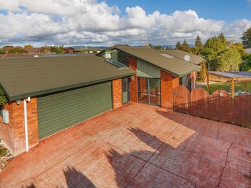 61 Clarke Avenue, Highbury, Palmerston North