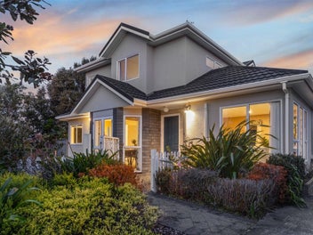 13A Westridge, Camborne, Porirua