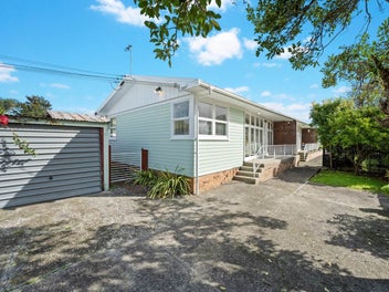 1/48 Eastdale Road, Avondale, Auckland