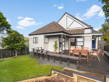 2/184 Norman Lesser Drive, St Johns, Auckland
