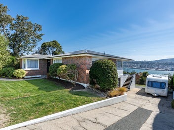 103 Larnach Road, Vauxhall, Dunedin